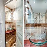 Amelie - Authentic 2br Saint-andre Des Arts Historic Courtyard Paris